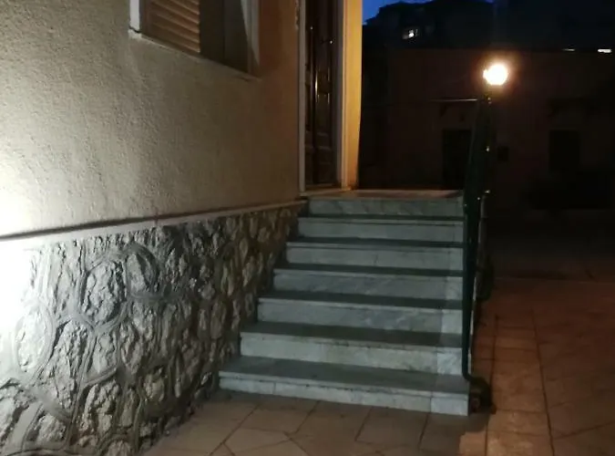 Ethos * كالياري